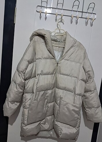 BEYAZ OVERSİZE ŞİŞME MONT