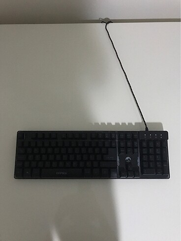 EVEREST RGB KLAVYE