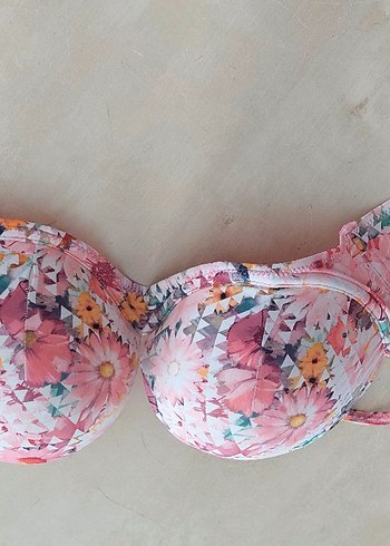 Penti Penti push up ekstra dolgulu bikini üstü yarı fiyatına
