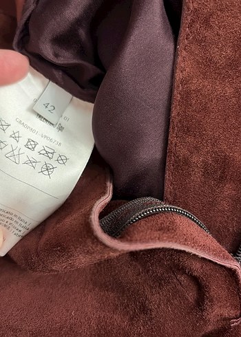 Bordo Süet Düğmeli Mini Kadın Şort Valentino - Görsel 4