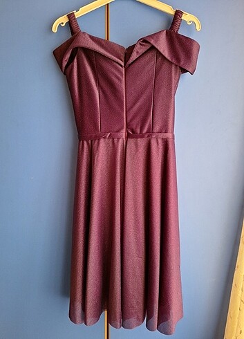 Mor kendinden destekli s beden askılı kısa abiye - Görsel 3