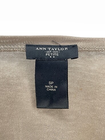 s Beden çeşitli Renk Ann Taylor Bluz %70 İndirimli.