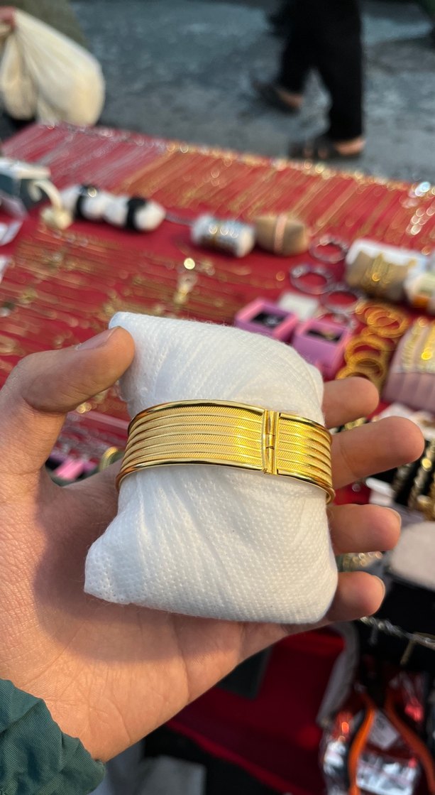 Altın Renkli Kemer Detaylı Kadın Bileklik - Görsel 2