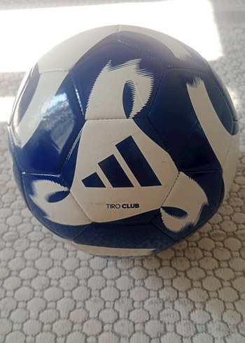 Adidas futbol topu 5 numara