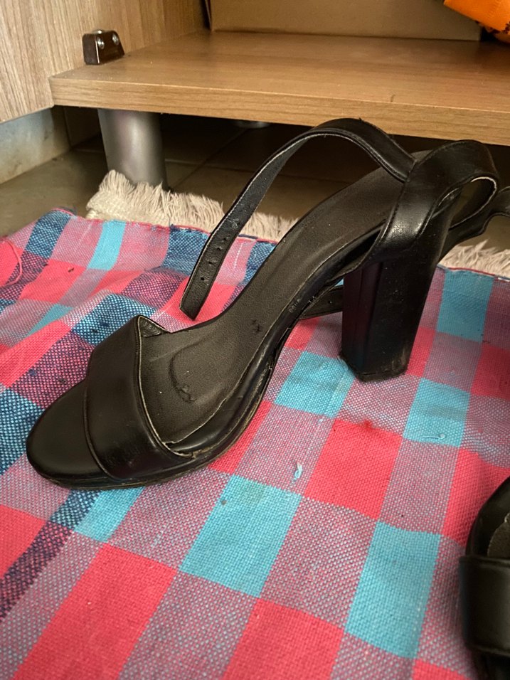 Tokalı Siyah Blok Topuklu Kadın Ayakkabı - Görsel 2