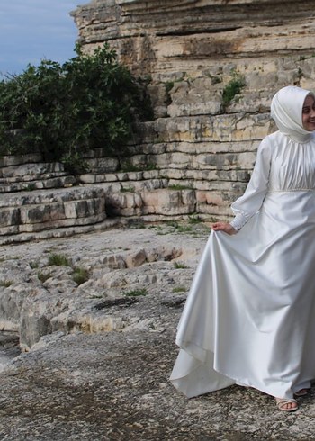 Uzun Beyaz Tesettür Sade nikah elbisesi