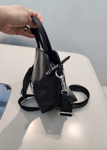 Tommy Hilfiger Siyah Deri Minimalist Kadın Çanta - Görsel 4