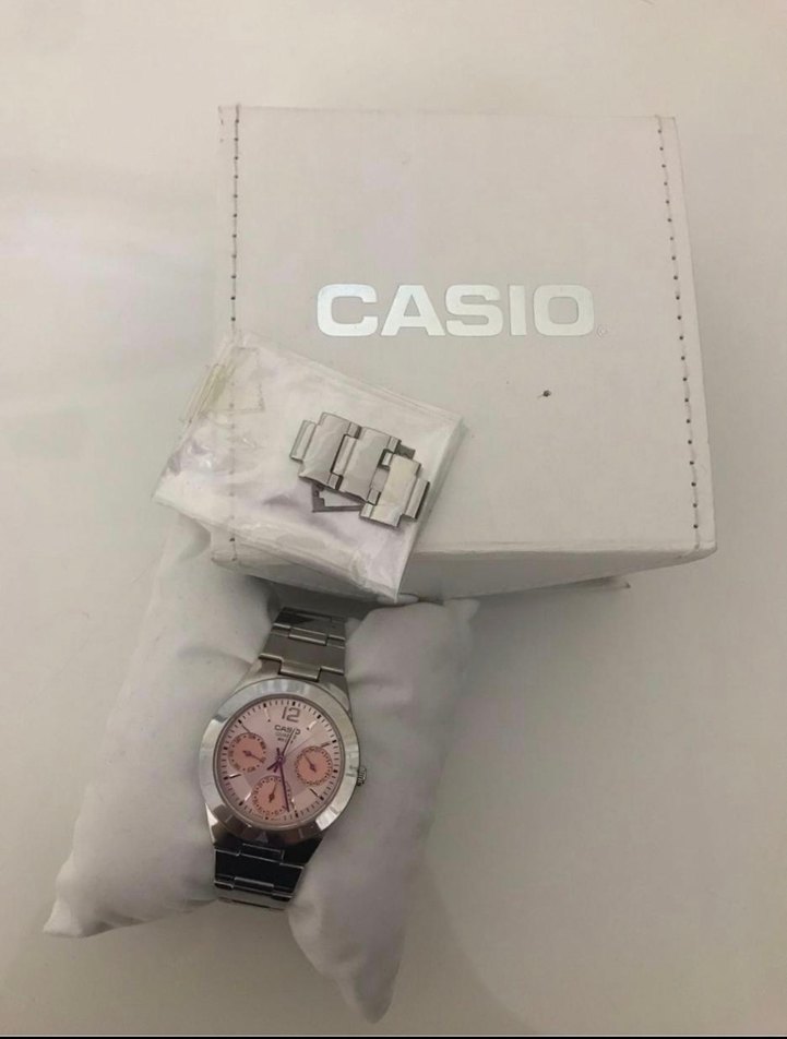 Casio Ltp 2069 Pembe Kadranlı Gri Kemerli Kadın Saat - Görsel 3