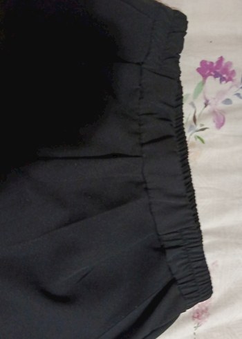 Düğmeli Siyah Rahat Kesim Kadın Kumaş Pantolon - Görsel 3