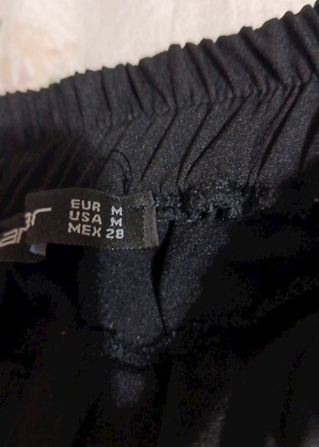 Düğmeli Siyah Rahat Kesim Kadın Kumaş Pantolon - Görsel 4