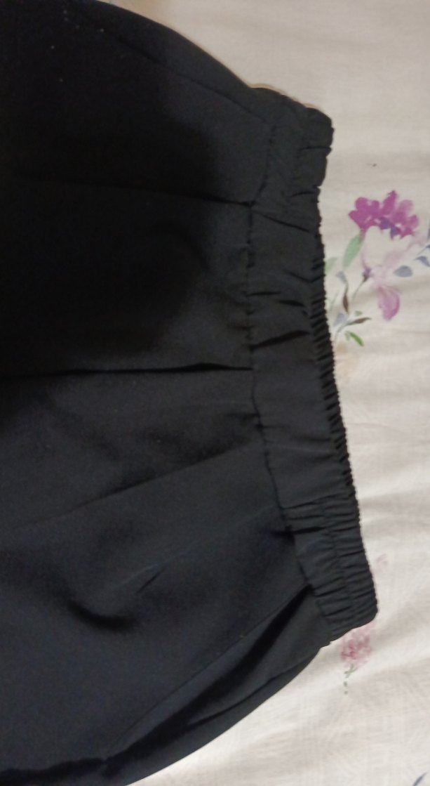 Düğmeli Siyah Rahat Kesim Kadın Kumaş Pantolon - Görsel 3