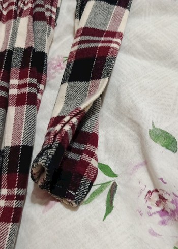 Bordo Ekose Düğmeli V Yaka Kadın Gömlek - Görsel 3