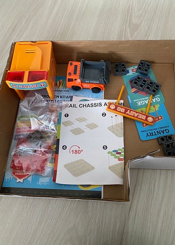  Beden Renk Renkli DIY Elektrikli Yarış Parkuru Oyuncak