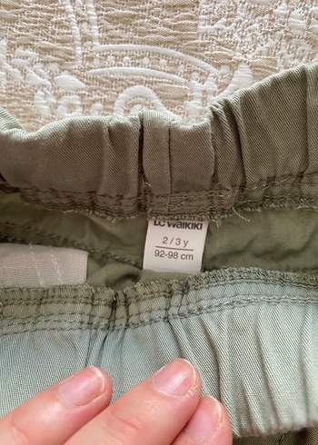 Düğmeli Kamuflaj Desenli Erkek Çocuk Bej Pantolon - Görsel 2