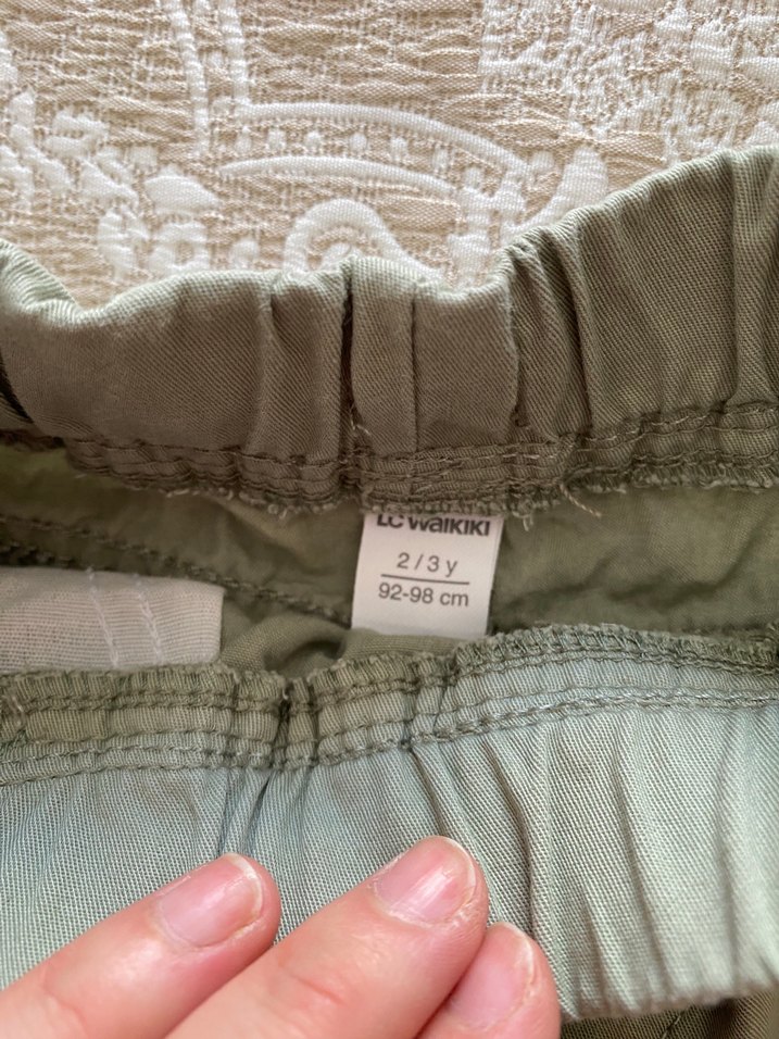 Düğmeli Kamuflaj Desenli Erkek Çocuk Bej Pantolon - Görsel 2