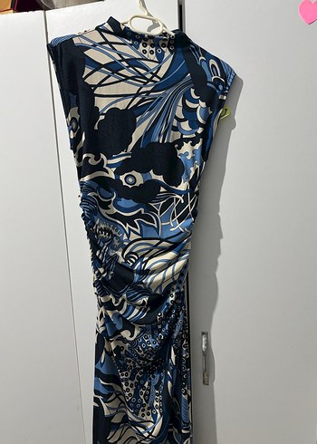 Desenli Yüksek Yakalı midi Elbise - Görsel 3