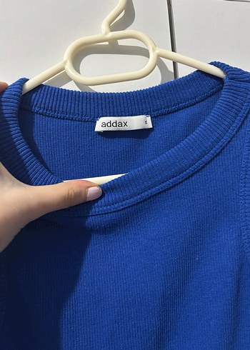 Kolsuz Yüksek Yakalı Mavi Triko Elbise - Görsel 2