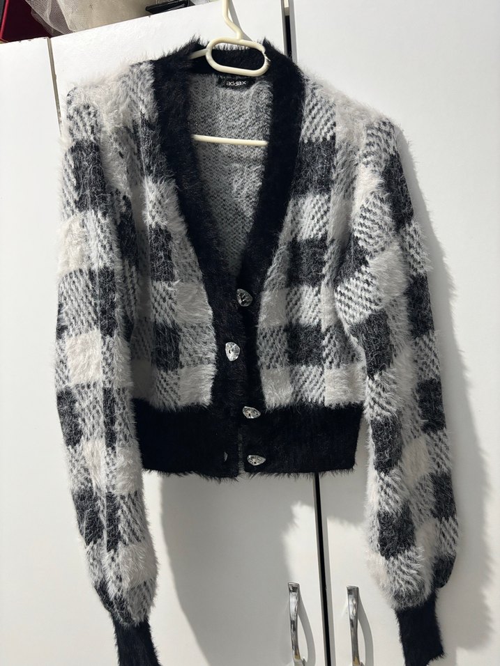 Gri Kareli Kürklü Örgü Hırka - Görsel 3