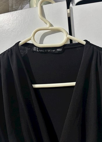 Siyah Drapeli V Yaka Kolsuz Bluz - Görsel 2