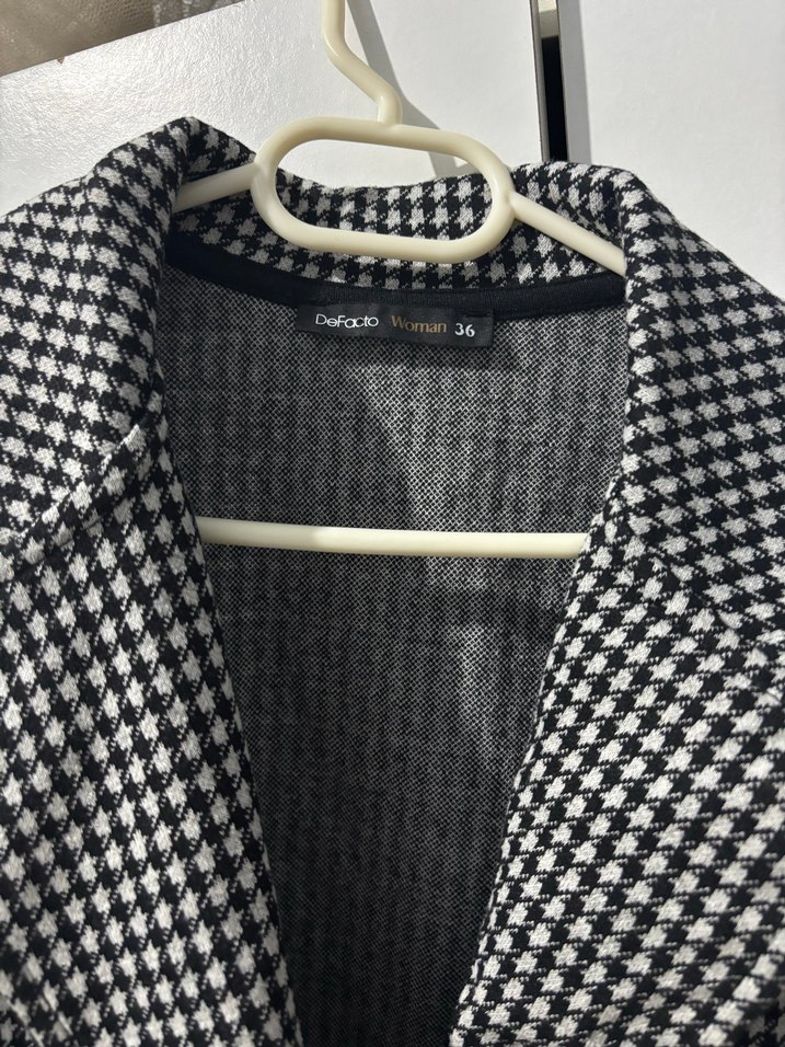 Siyah Ekose Midi Kadın Kaban - Görsel 2