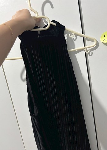 Siyah Pilili Yüksek Yakalı Midi Elbise - Görsel 3