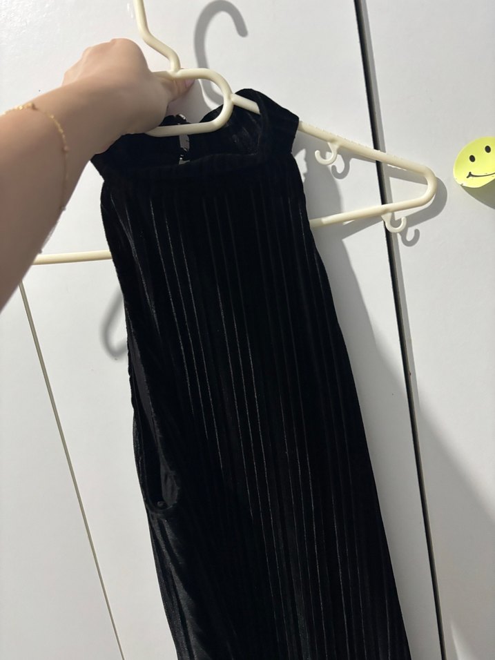 Siyah Pilili Yüksek Yakalı Midi Elbise - Görsel 3