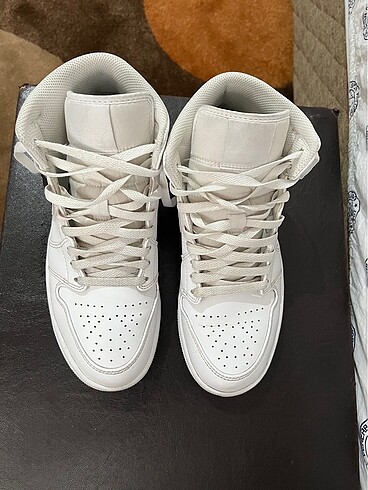 Air Jordan 1 Mid