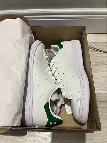 ADİDAS STAN SMITH