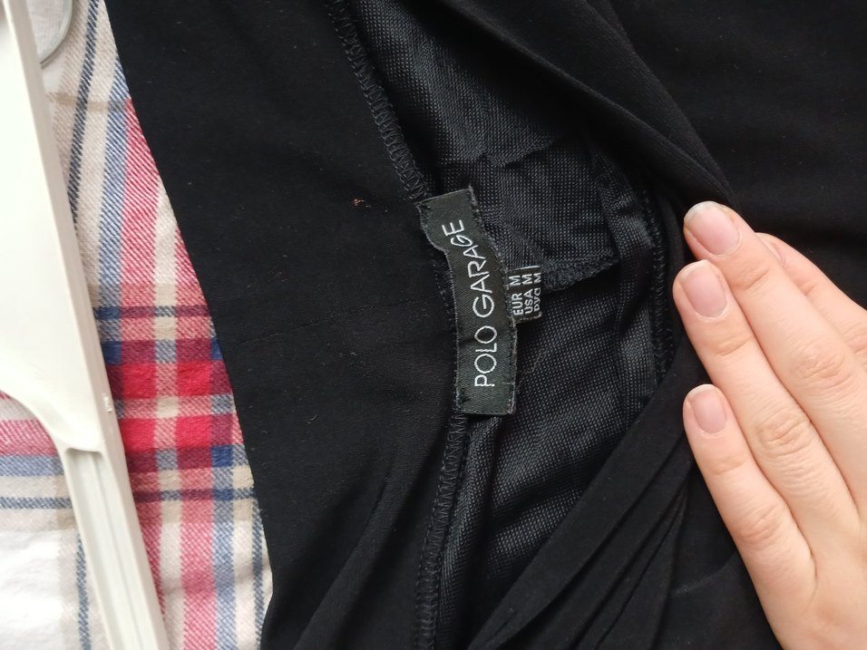 Siyah düşük omuz elbise - Görsel 3