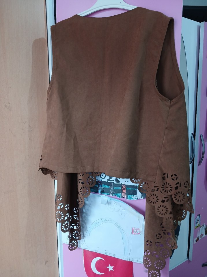 Kahverengi Süet Dantel Detaylı Bohem Yelek - Görsel 2