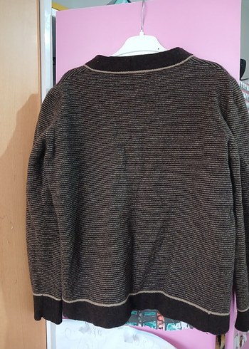 Düğmeli Kahverengi Yün Kadın Hırka - Görsel 2