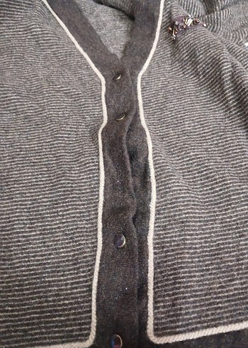 Düğmeli Kahverengi Yün Kadın Hırka - Görsel 4