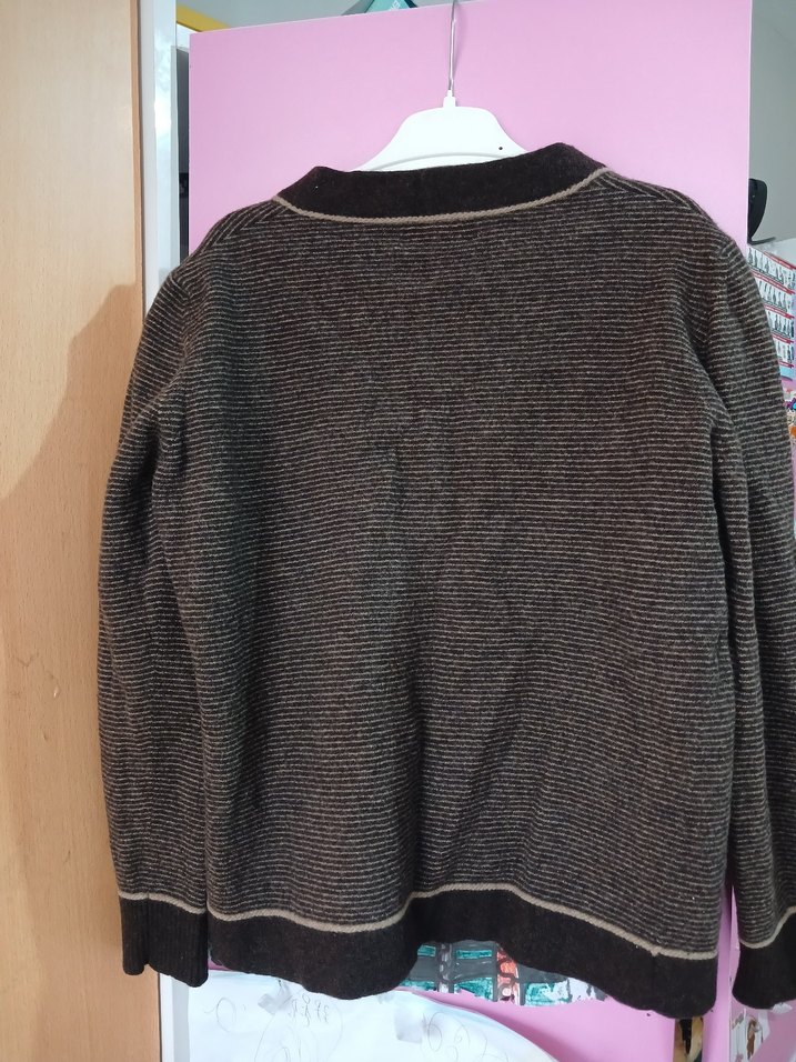 Düğmeli Kahverengi Yün Kadın Hırka - Görsel 2