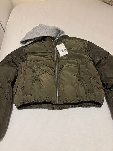 Zara yeni etiketli