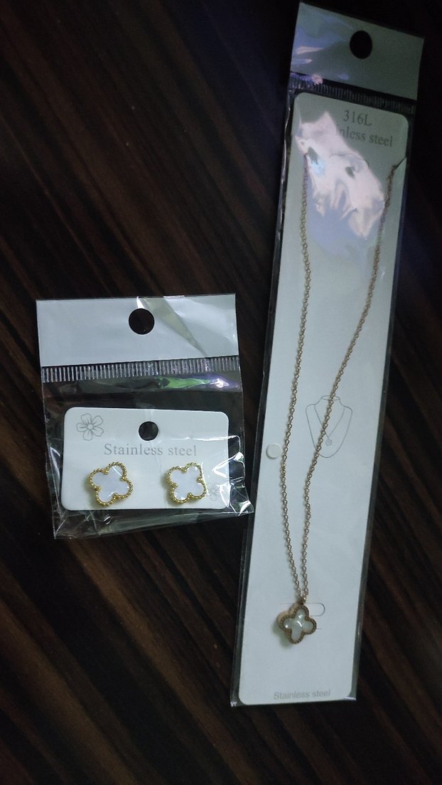 Beyaz Yonca Çiçek Küpe ve Kolye - Görsel 3