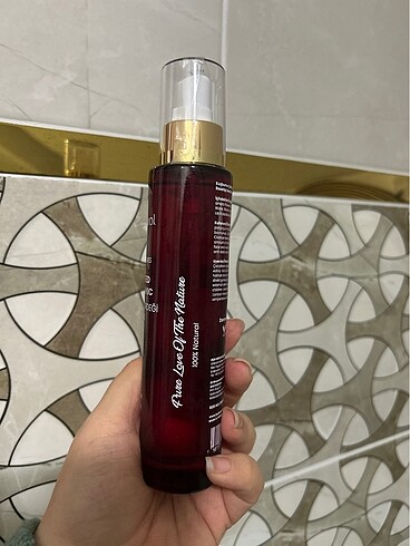 Diğer Bade natural lekeli ve gözenekli cilt için tonik