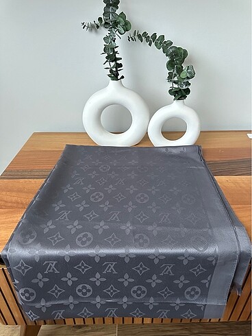 Louis Vuitton ithal pamuk ipek şal