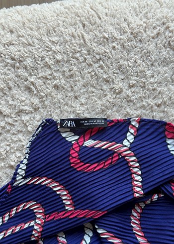 Zara Renkli Pliseli Kadın Fular - Görsel 3