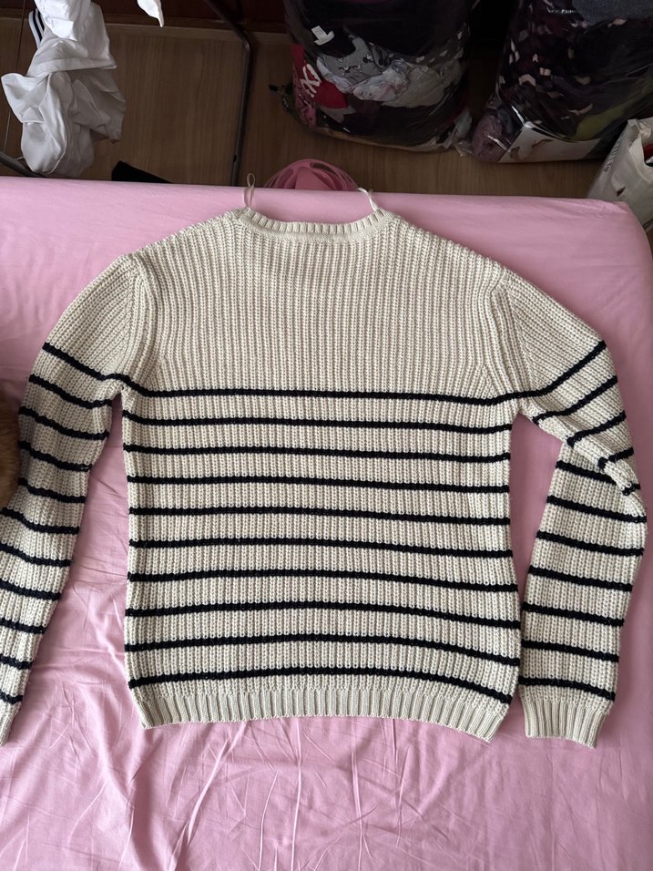 Beyaz Çizgili Triko Kadın Kazak - Görsel 2