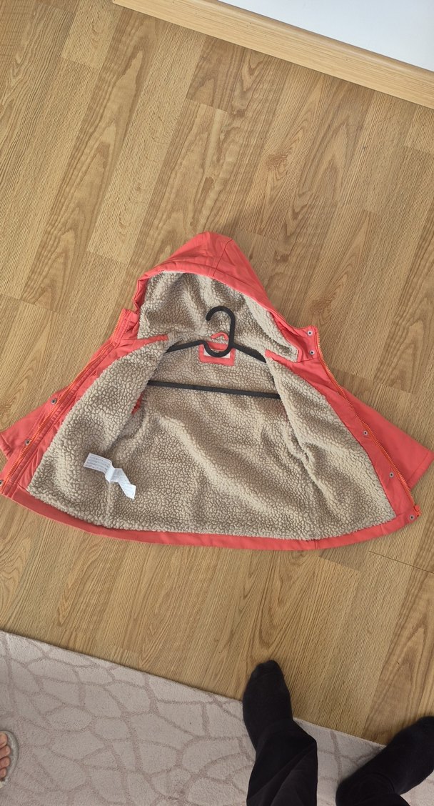 Mango Marka Kız Çocuk Kapüşonlu İçi Kürklü Mont - Görsel 4