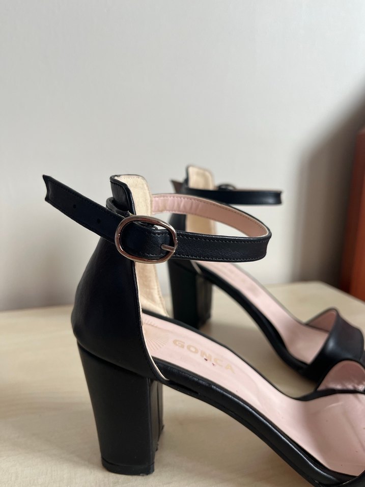 Siyah Topuklu Ayakkabı - Görsel 4