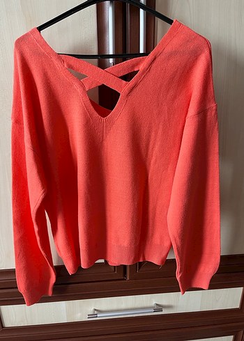 V Yaka Çapraz Sırt Detaylı Nar çiçeği Örgü Kazak - Görsel 5