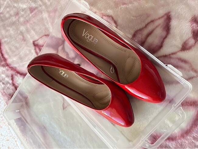Kırmızı Topuklu Ayakkabı