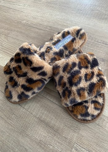 38 Beden Kahverengi Leopar Desenli Tüylü Kadın Terlik