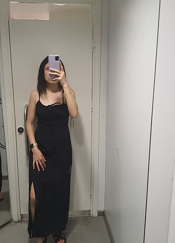 36 Beden Saten yırtmaçlı siyah elbise