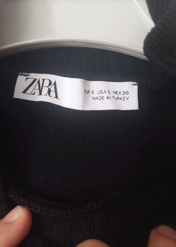 Zara Kız Çocuk Siyah Pilili Uzun Kollu Elbise
