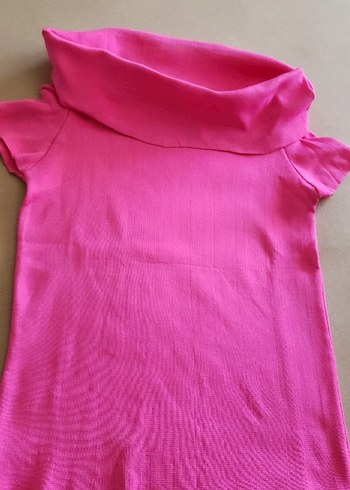 Pembe Yüksek Yakalı Kısa Kollu bluz