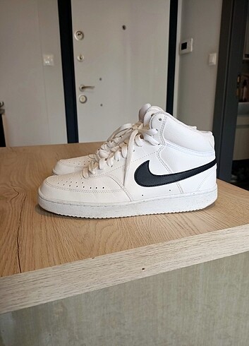 Nike Court Vision Mid Sneaker