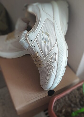 36 Beden ten rengi Renk Skechers Bayan spor ayakkabi