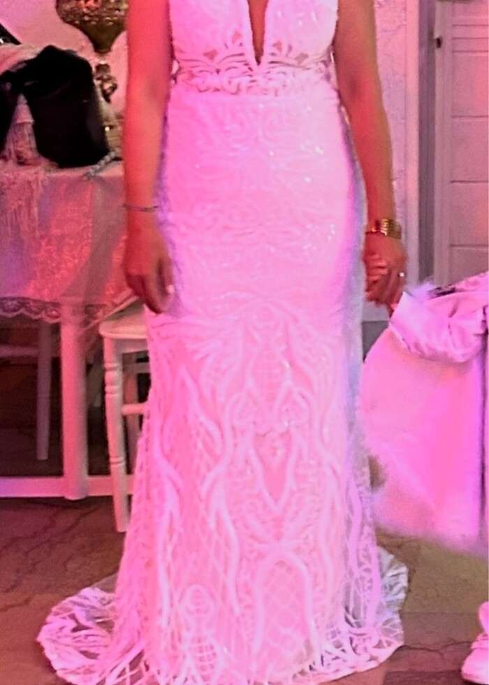 Beyaz dantel abiye - Görsel 2